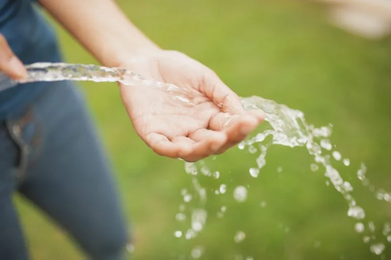 tassiane-topo-agua-1